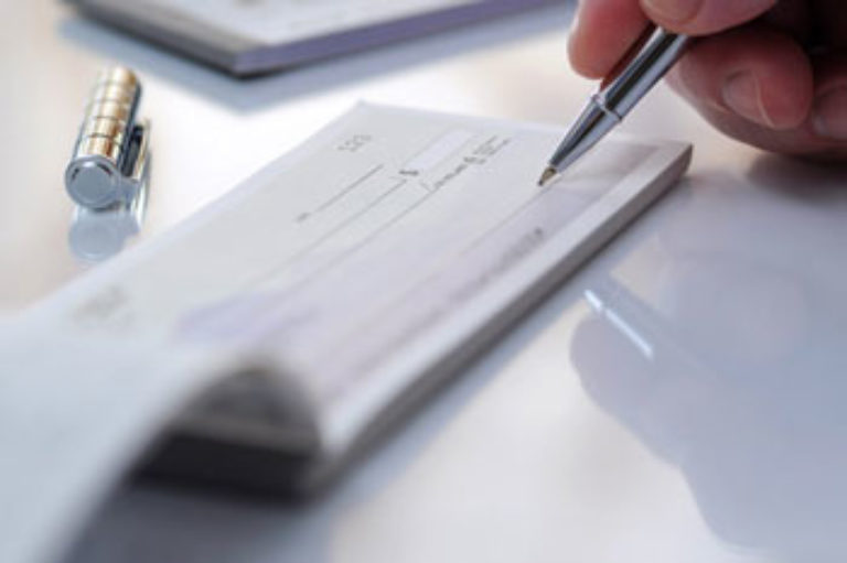 Comment savoir si un chèque est sans provision délai et recours